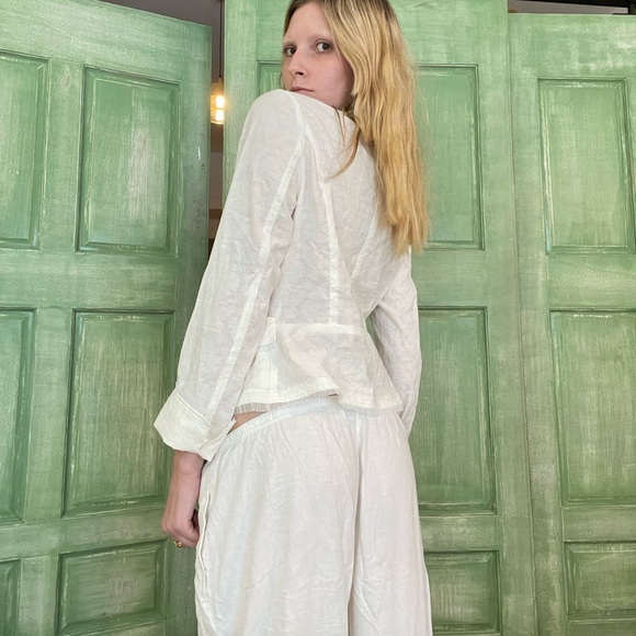 White lacey blouse - Picture 6 of 6